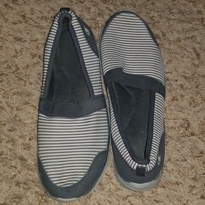 Super comfy slip ons